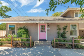 Rosé Getaway Close to Downtown Paso Robles 2 Bed/1 Bath